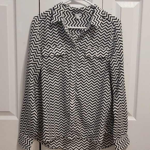American Eagle Outfitters Tops - C: AMERICAN EAGLE SIZE MEDIUM TOP